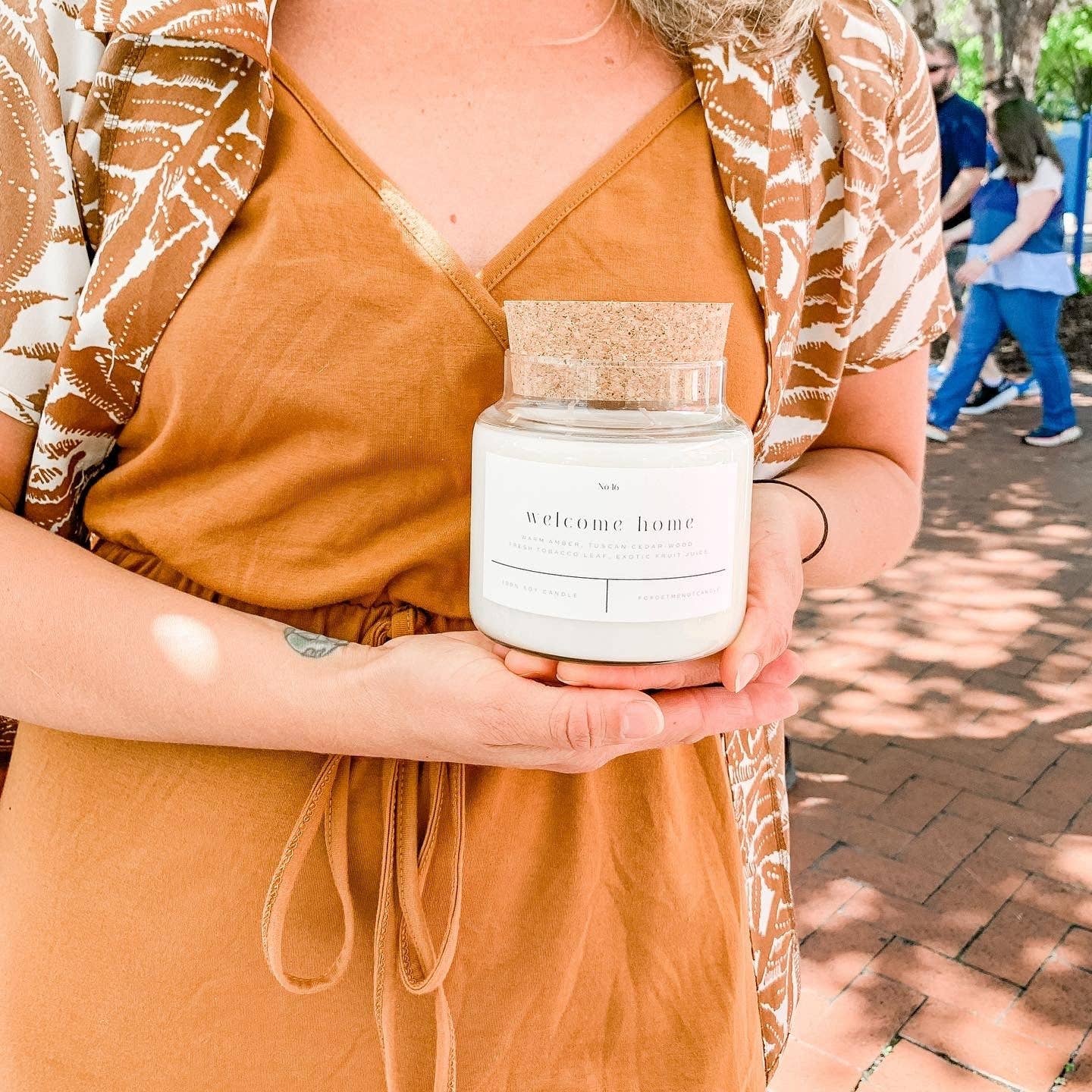 Lucky Lane Interiors Welcome Home Candle - Thumbnail 4