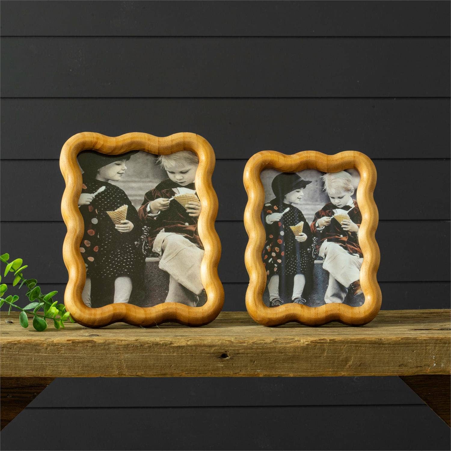 Wavy Edge Wood Photo Frame