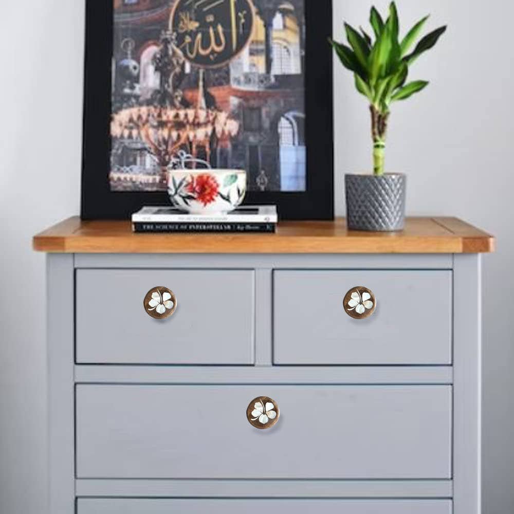Hibiscus Mother of Pearl Wooden Knob