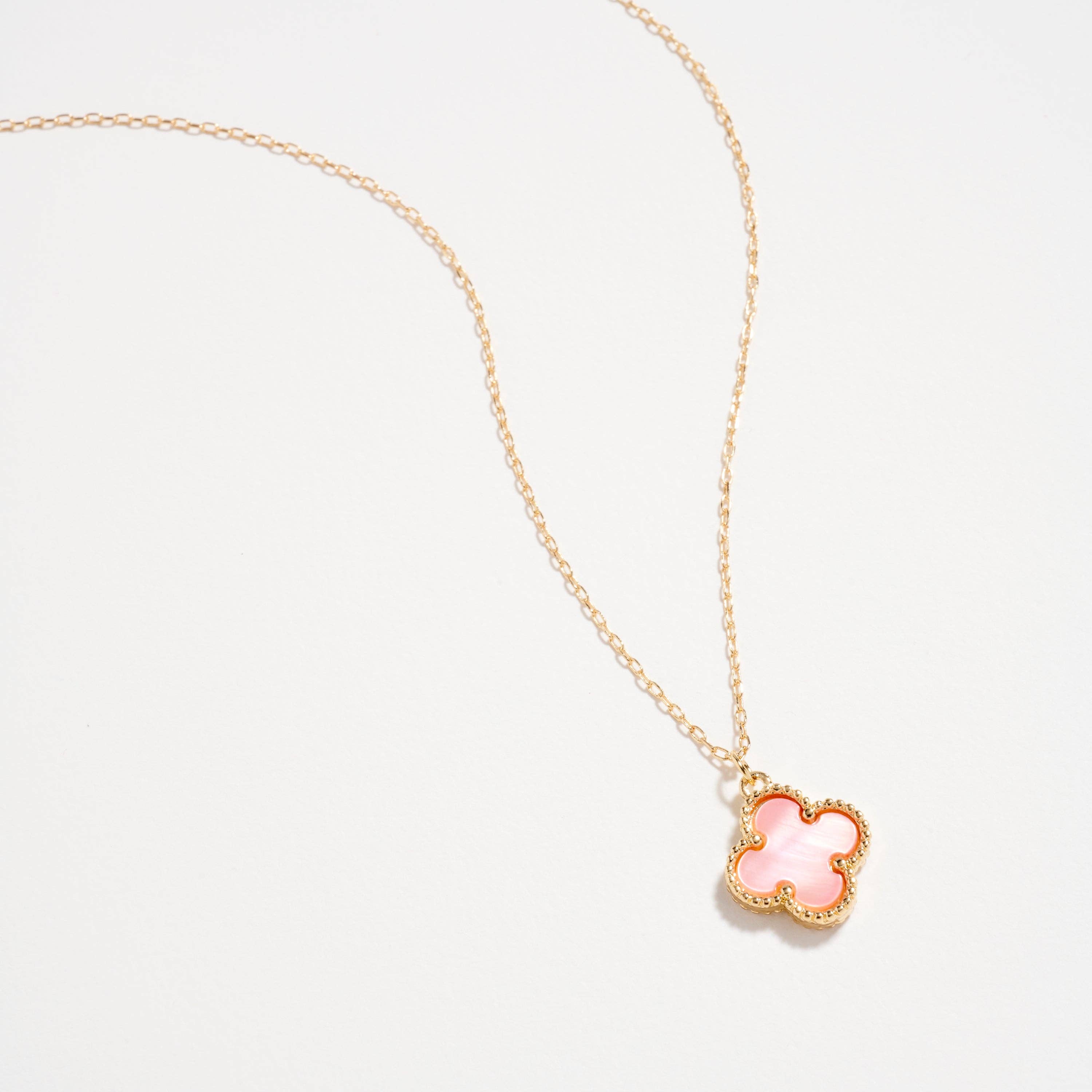 Shell Charm Pendant Necklace