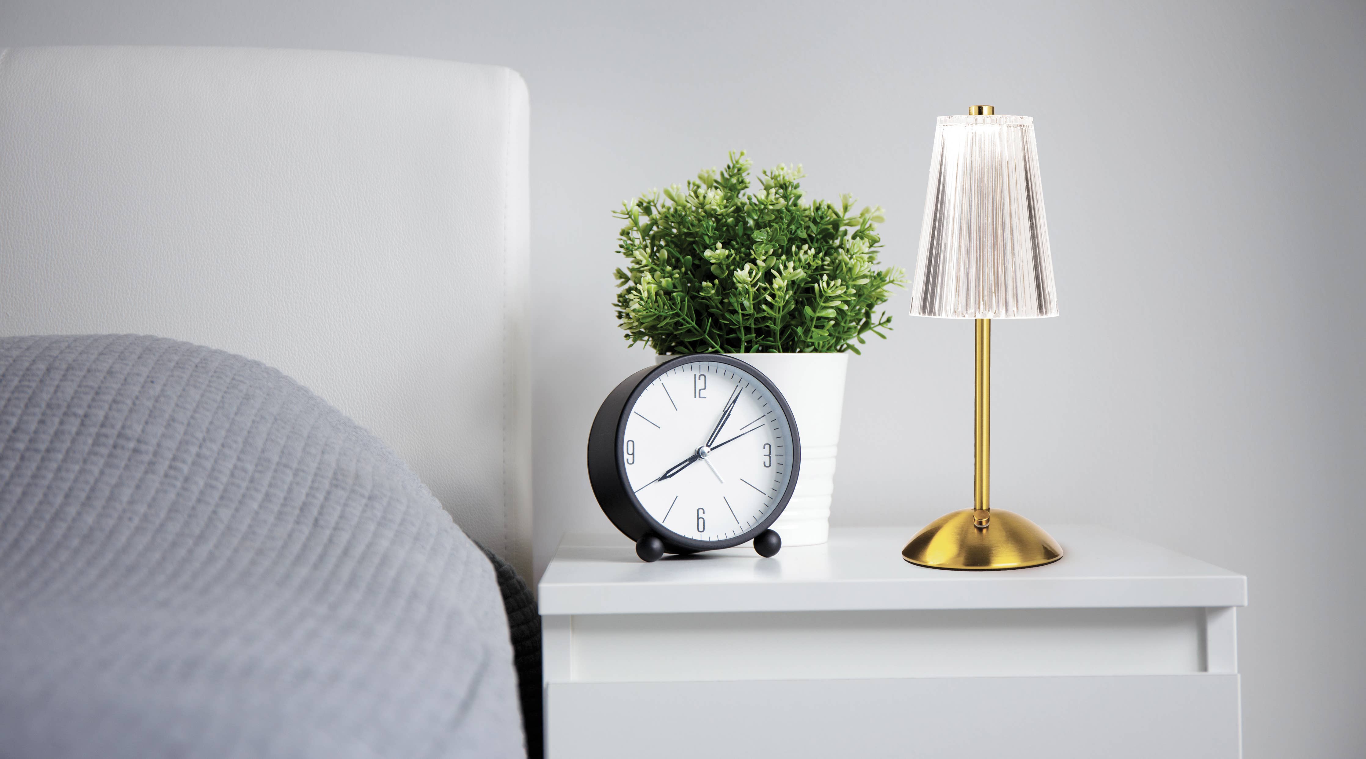 Auburn LED Lamp