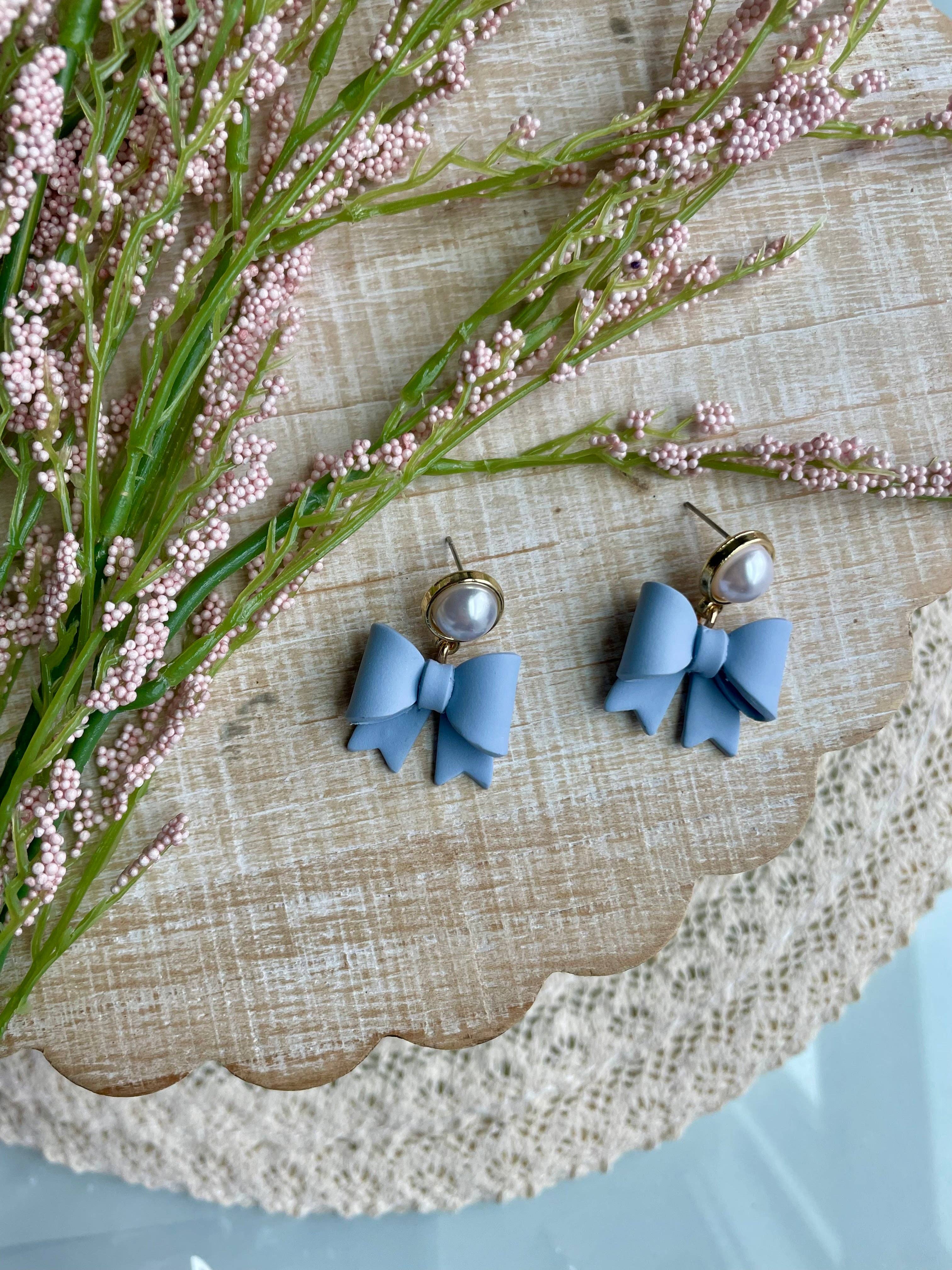 Petite Bows & Pearls Earrings
