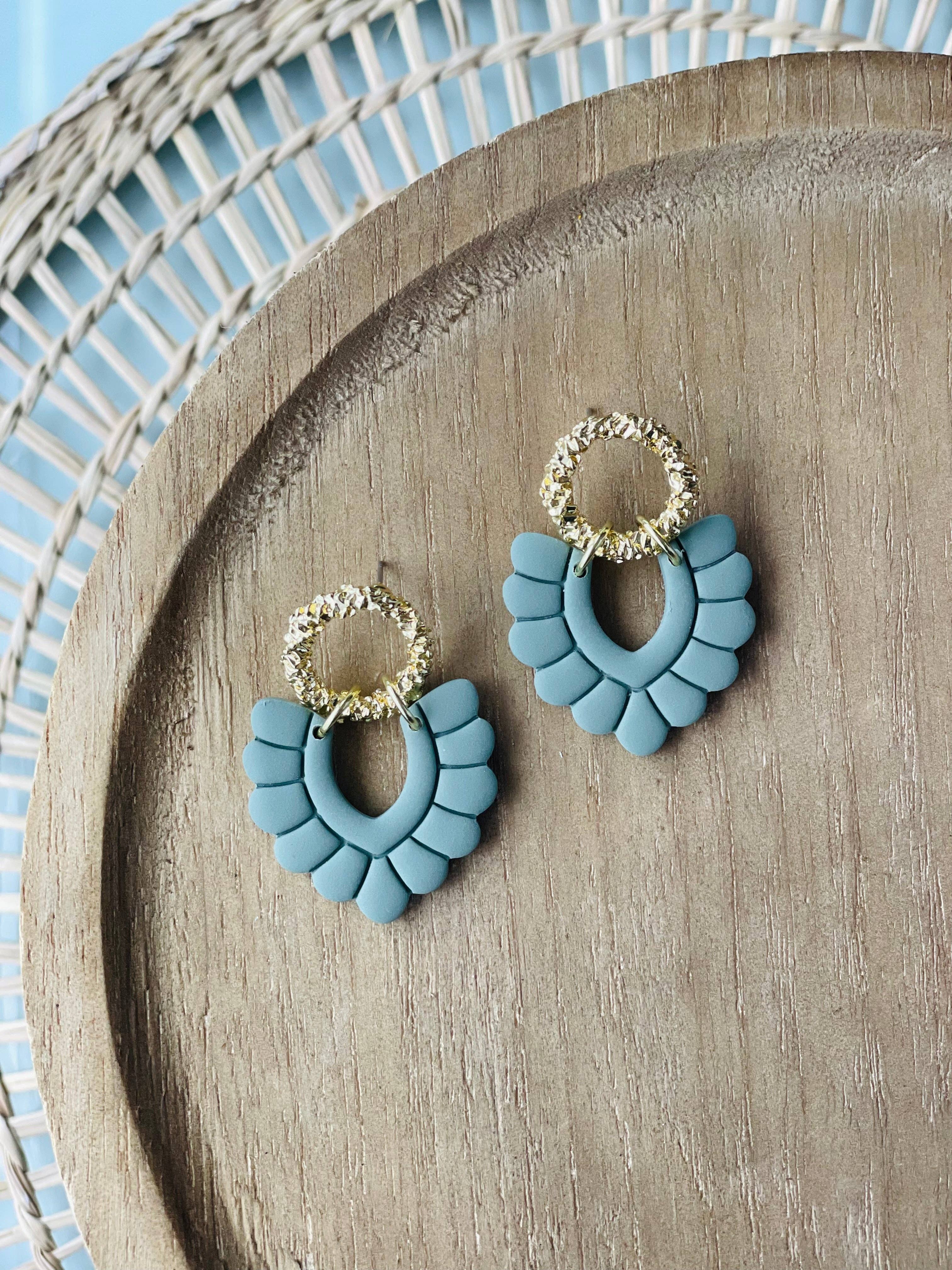 Bubbly “V” Earrings