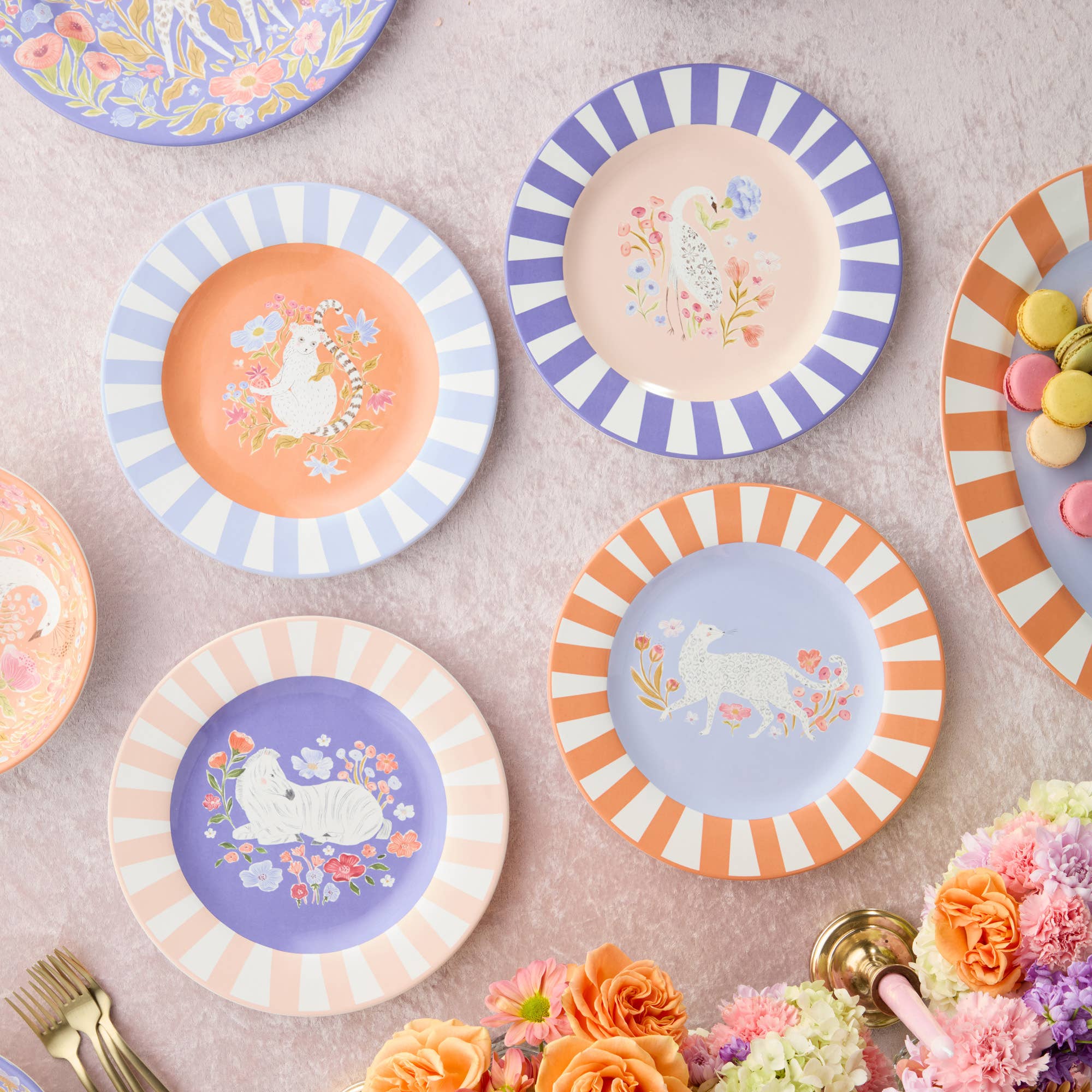 Menagerie Dinner Plate 11"