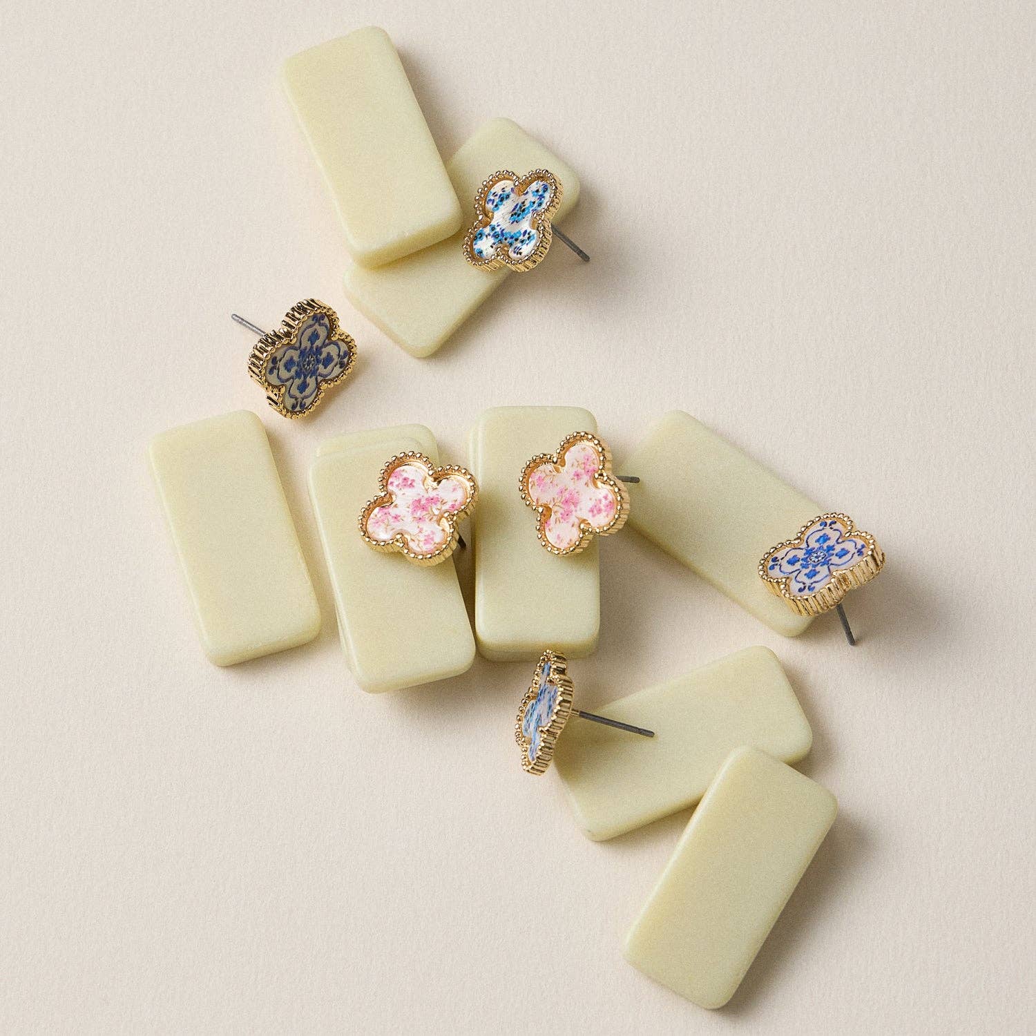 Shell Inlay Stud Earrings